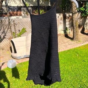 Black cropped tank top